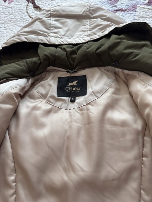 Продам куртку женскую