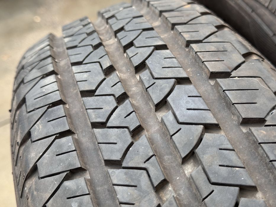 205/65/R15 Barum Vanis 2бр летни ван dot2420