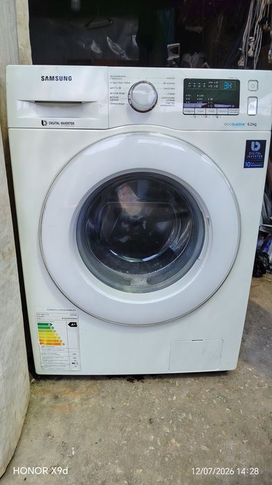 Samsung ecobubble 6кило  Кирювиш машинасини сотаман.