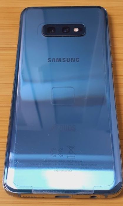 Samsung S10e cu doua huse originale smart view