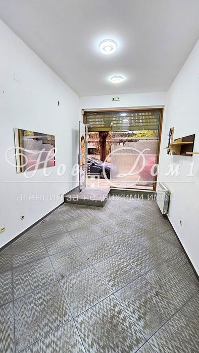 Дава се под наем Магазин в София, Банишора - 22 кв.м за 250 € - Снимка #1
