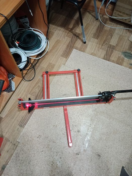 Продам плиткорез почти новый цена 20.000