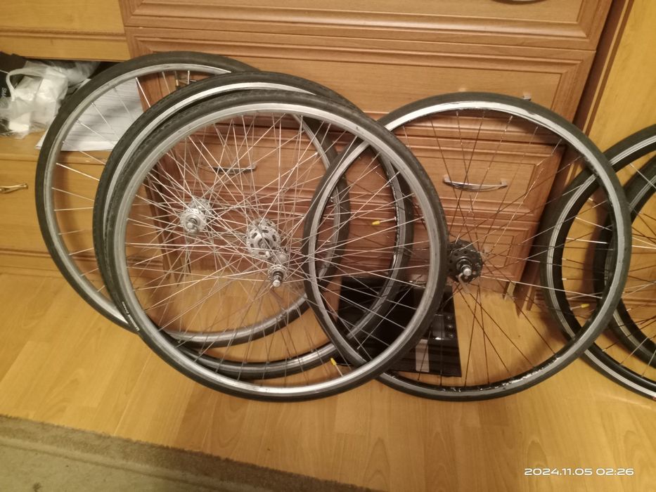 Продам колеса ХВЗ, старт шоссе, трековые.