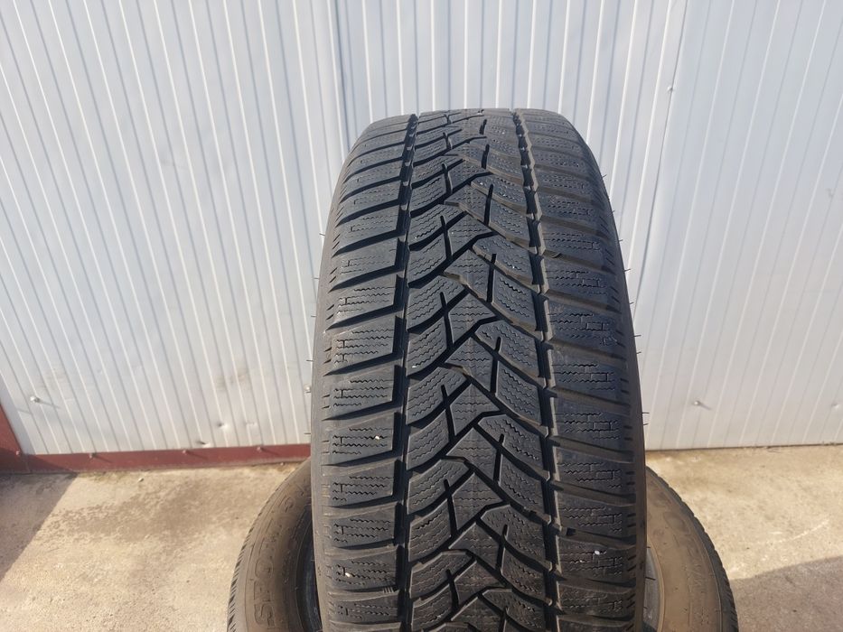 150 lei bucata! Set anvelope M+S/IARNA 205 55 16 Dunlop! 7 mm