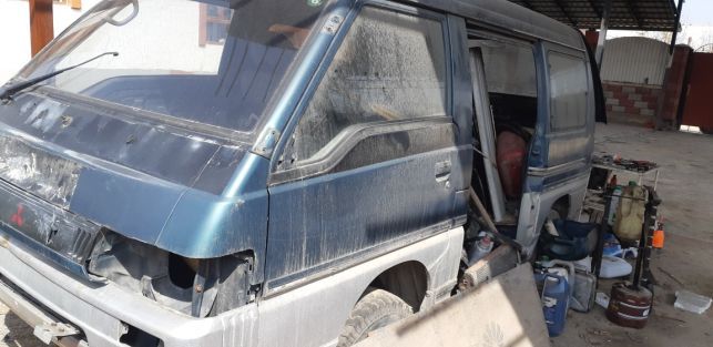 Делика на разбор, кузов, трансмиссия, ходовая. Маховик .