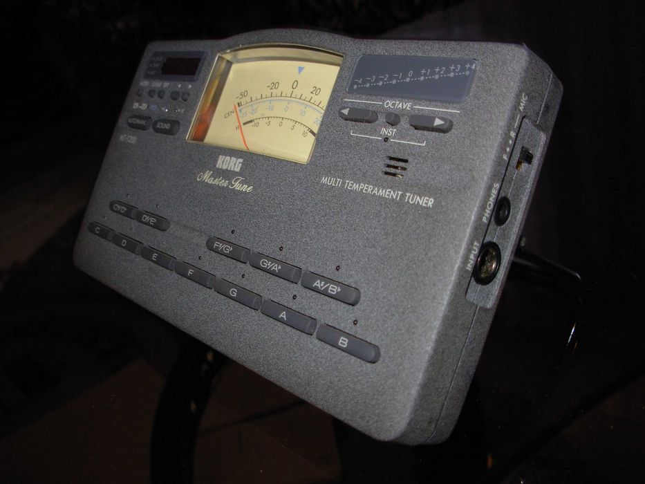 Тюнер KORG mt-1200