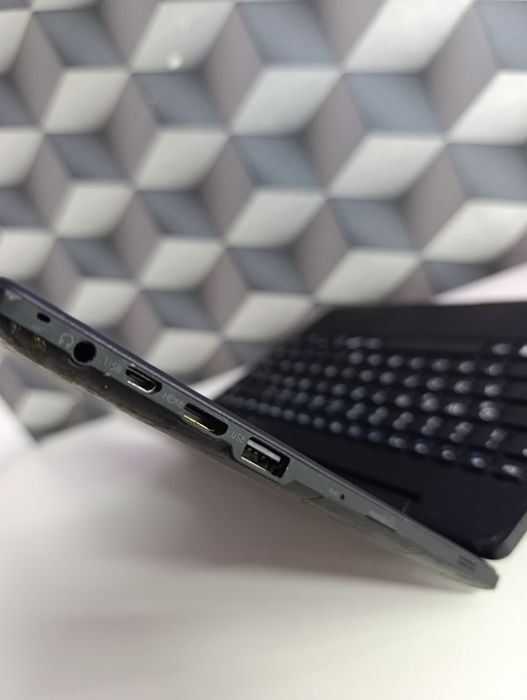 Tableta diagnoza auto trekstor germany model surftab 10 inch Intel