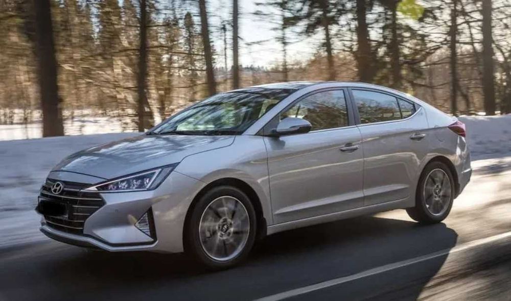 Hyundai Elantra AT 2.0