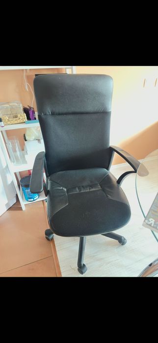 Офис Стол Черен Igo