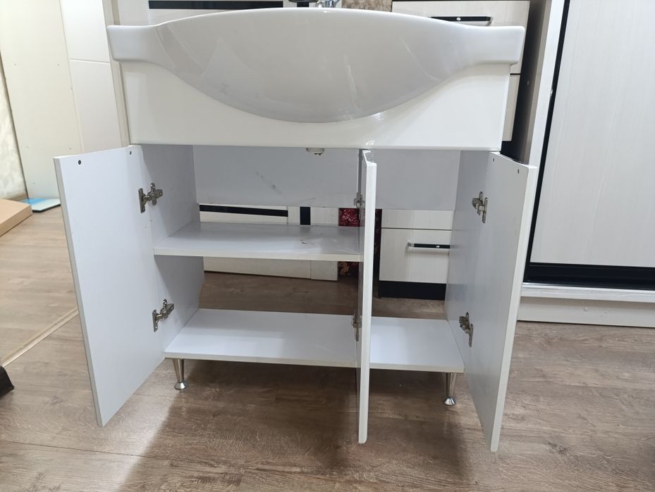 Продам тумбочку с раковиной