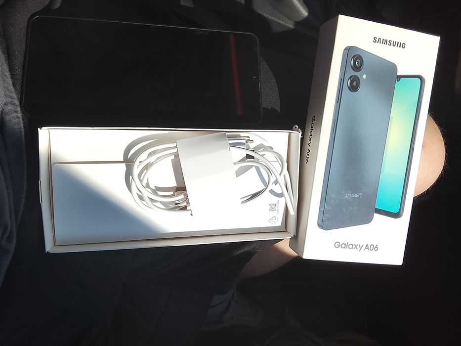 Продам телефон Samsung A06