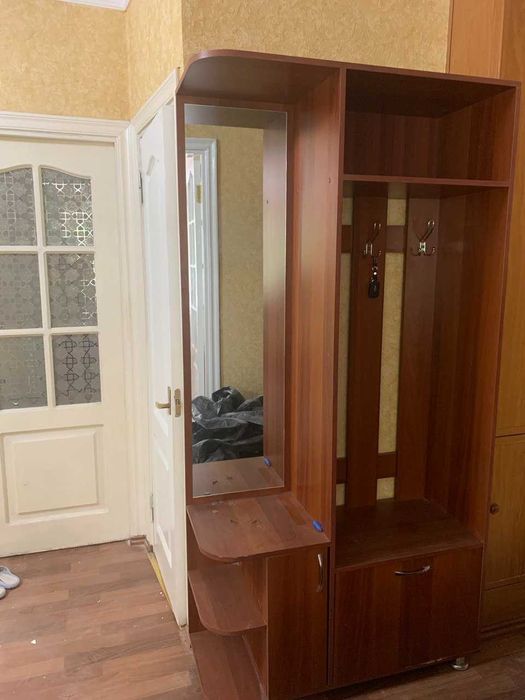 продам шкаф в прихожую