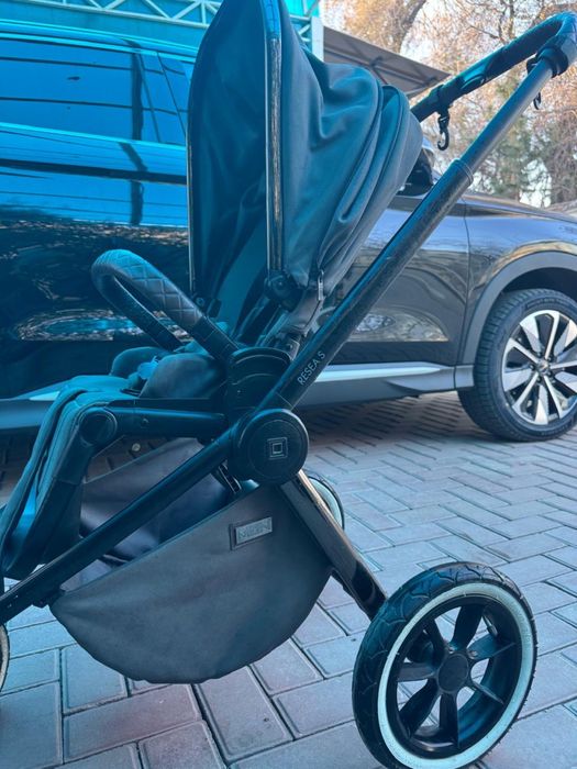 Продам зимнюю коляску MON