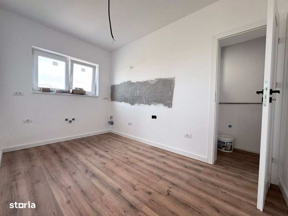 Duplex despartit prin camera tehnica Comision 0 - 189.000 Euro
