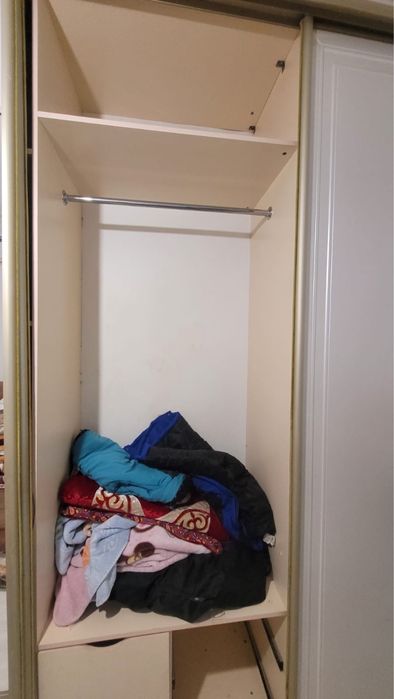 Продам шкаф купе