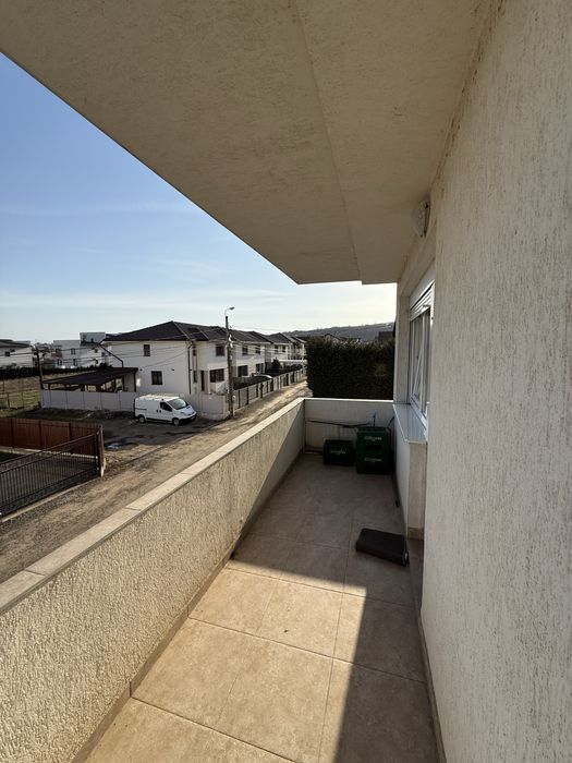 Apartament 2 camere, loc de parcare, balcon mare, etaj 1 bloc nou