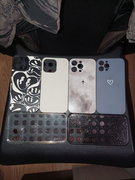 Huse iPhone 13 ProMax,O husă Pret - 50 Lei sau Două la 100 de Lei.