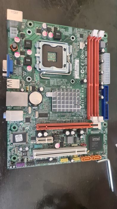 Intel Pentium E5700.