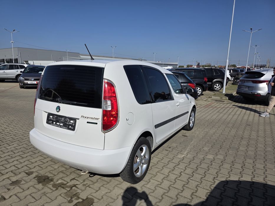 SKODA Roomster 2012 — imagine 4