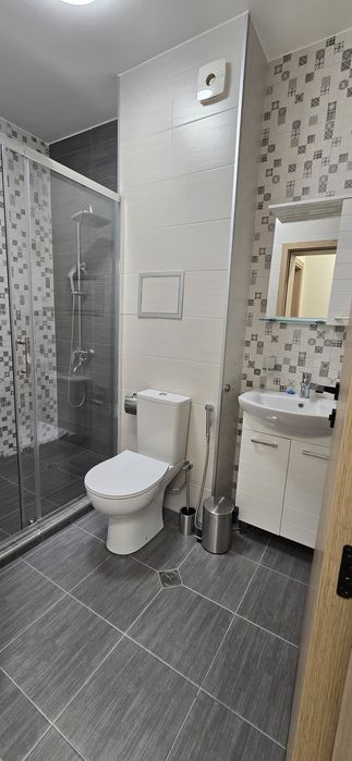 Дава се под наем Тристаен апартамент в София, Център - 95 кв.м за 797.64 € - Снимка #12