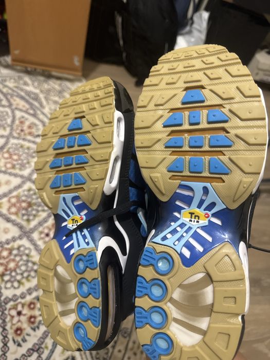 кроссовки найк тн