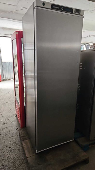 Frigidere si congelatoare profesionale simple si duble diferite tipuri