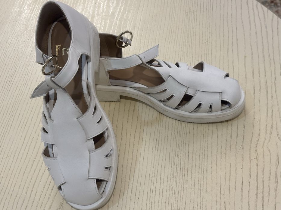 Обувь сандали италия frey