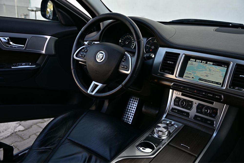 Jaguar XF 2013 / 2.2 Diesel  Sportbrake  / Rate Fixe-Finantare