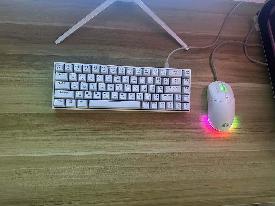 Монитор, мышка, клавиатура