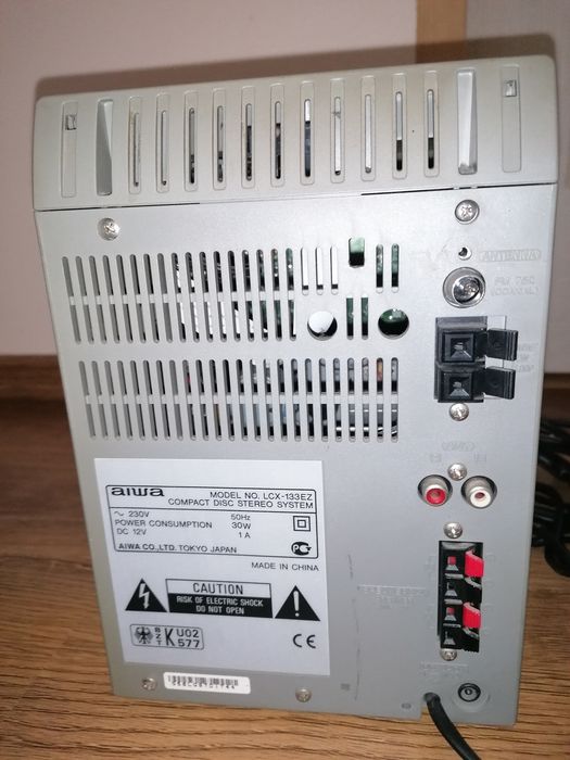 Combina muzicala Aiwa si un cd radio player Tevion