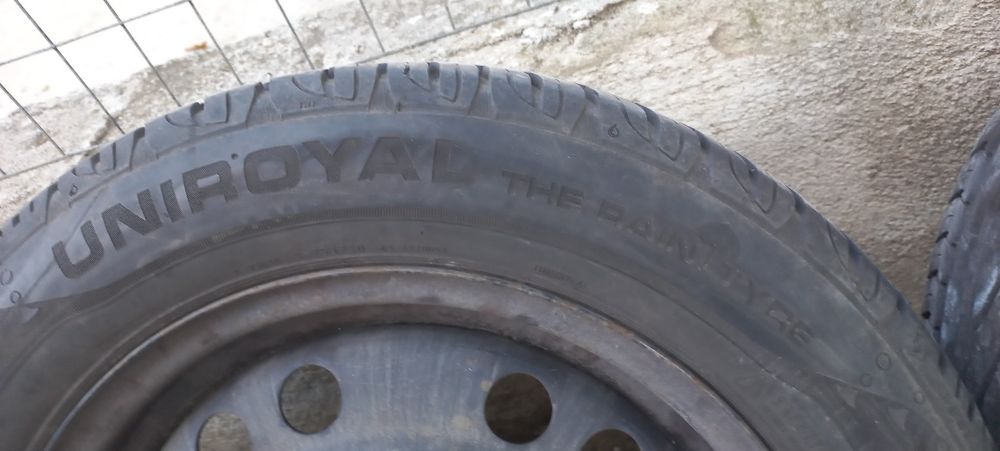 4х100 Джанти 15 за Опел и 185 60 15 Унироял