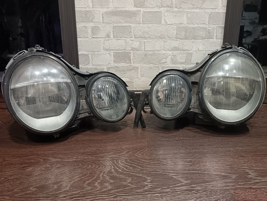 W210 фары ксенон..