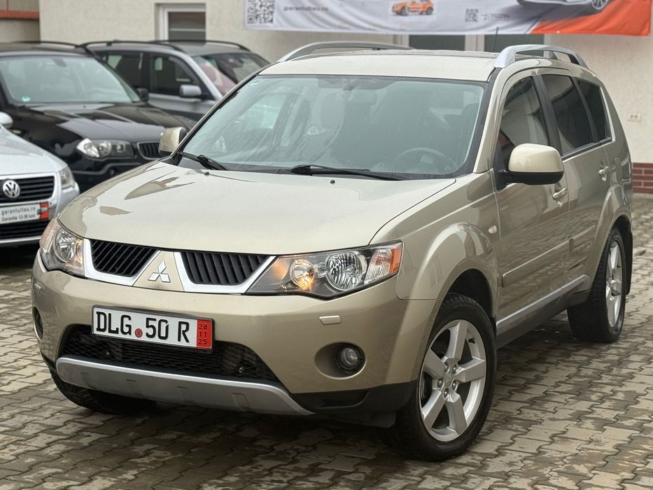 Mitsubishi Outlander 2.0 tdi 4x4 7 locurii. 163.000 km