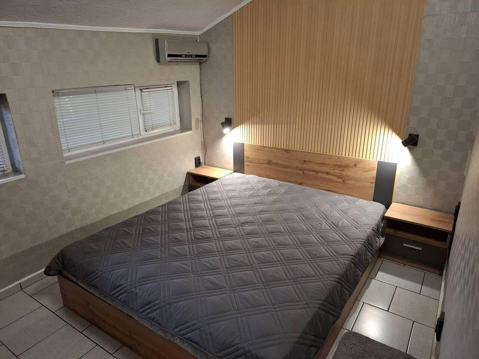 Тристаен, под наем, кв. Сарафово