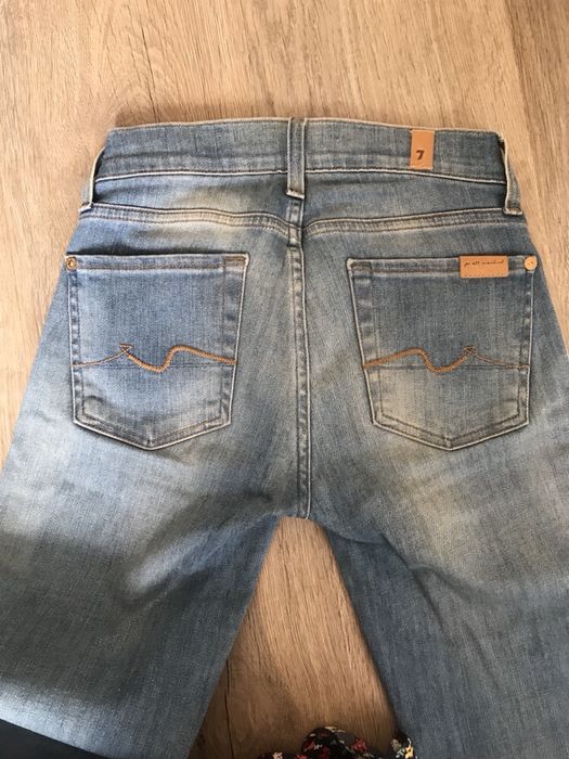Джинсы брендовые