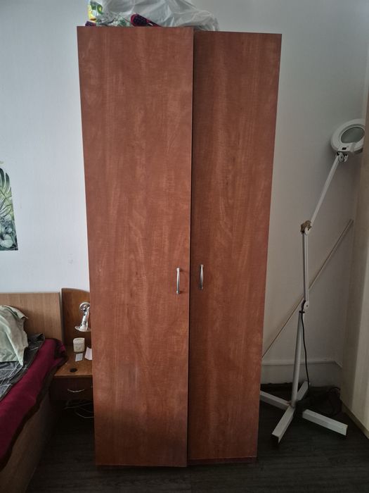 Se vinde tot sau la bucata