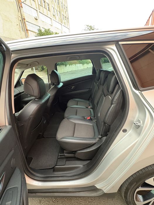 Renault  Grand Scenic Bose Edition
