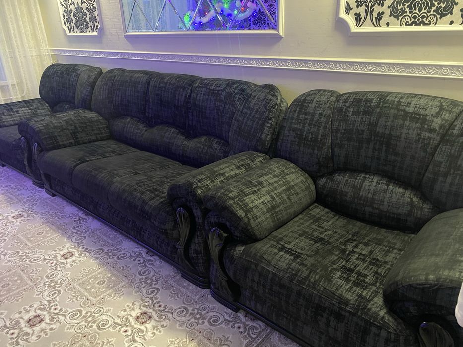 продам диван и два кресла