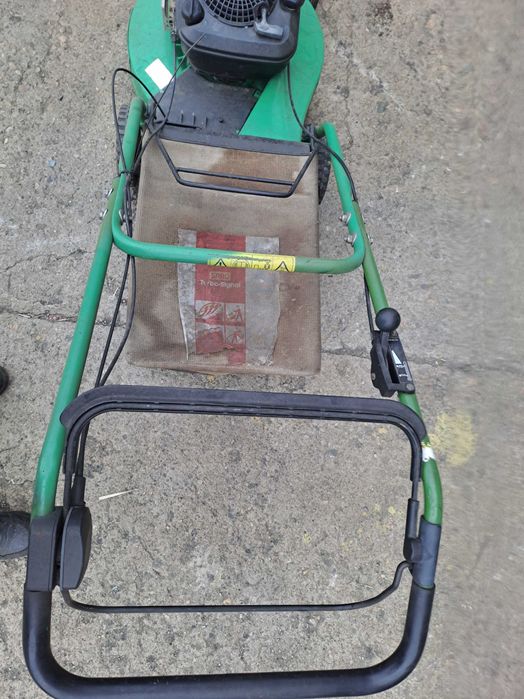 Masina de tuns iarbă  Sabo