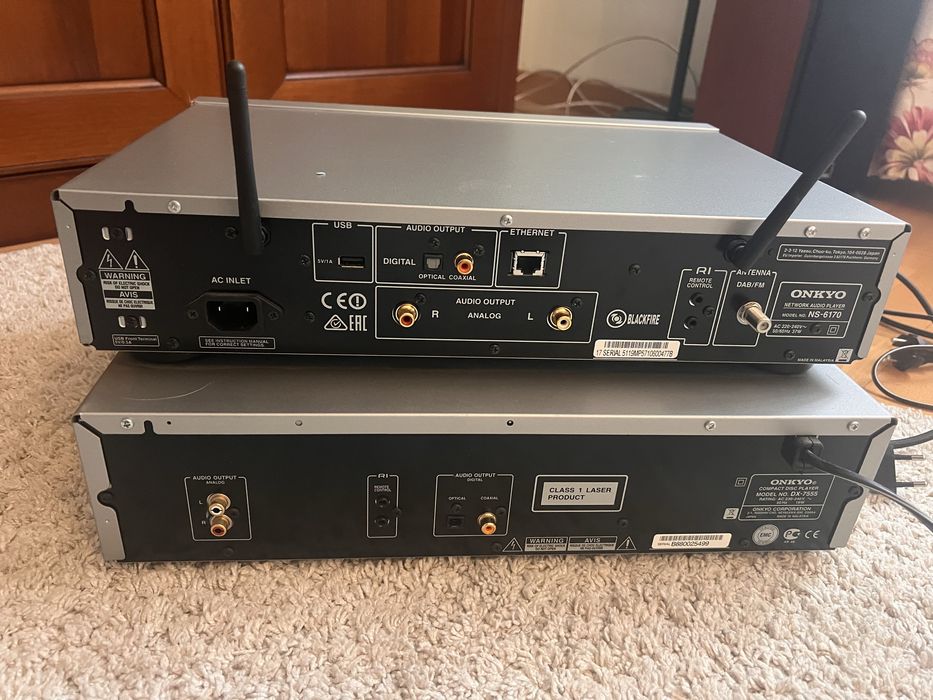 Sistem audio cu pickup, cd Onkyo,tuner radio si amplificator arcam