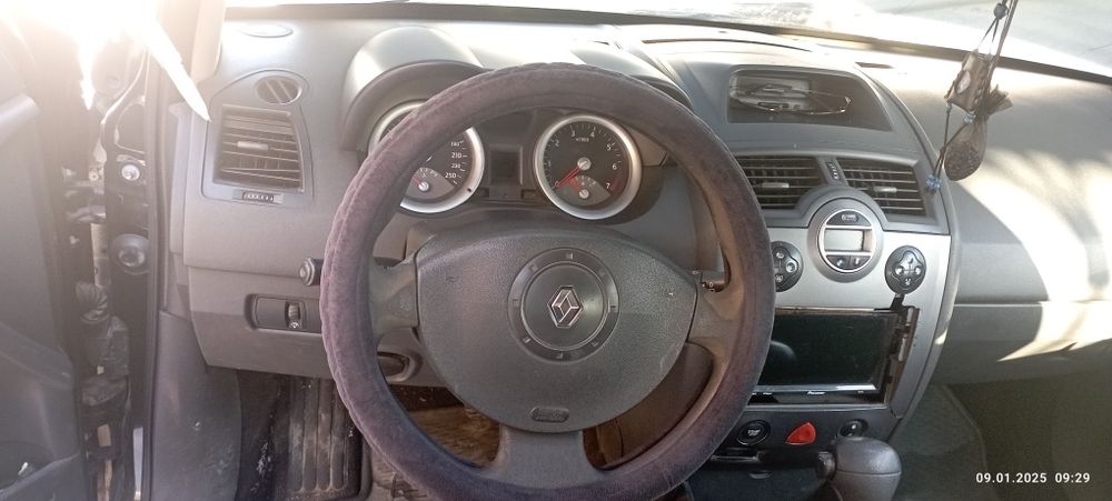Продам Рено меган 2