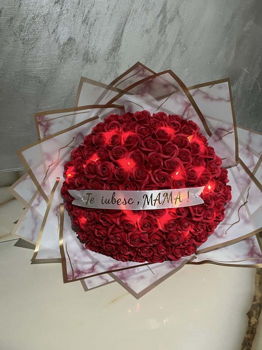 Buchet 101 trandafiri