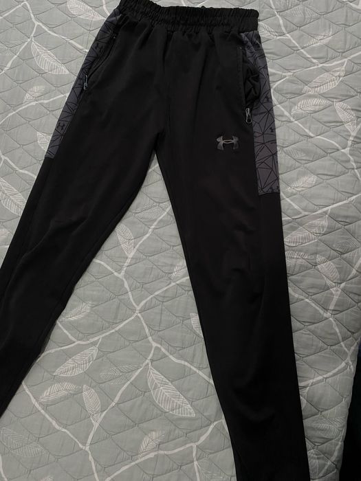 Pantaloni Under Armour