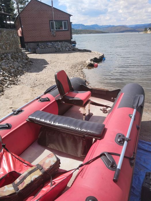 Лодка нднд Таймень 4000.