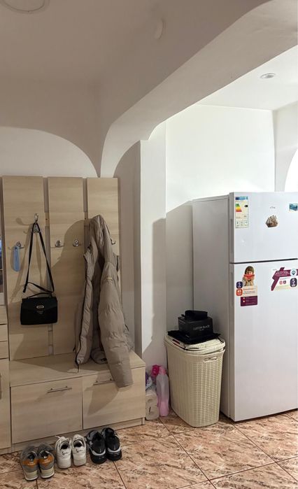Inchiriez apartament cu doua camere
