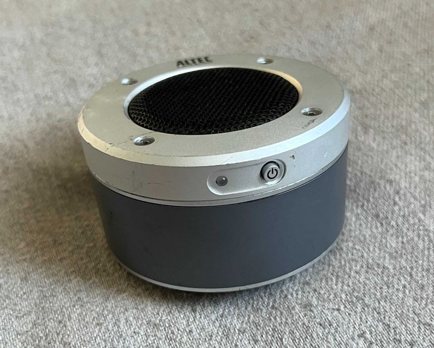 Difuzor portabil Altec Lansing iM-237 Orbit Ultra pentru playere MP3
