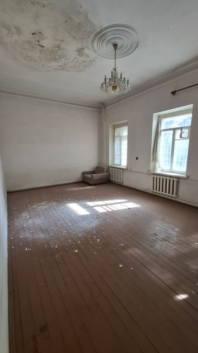 Ховли уй сотилади