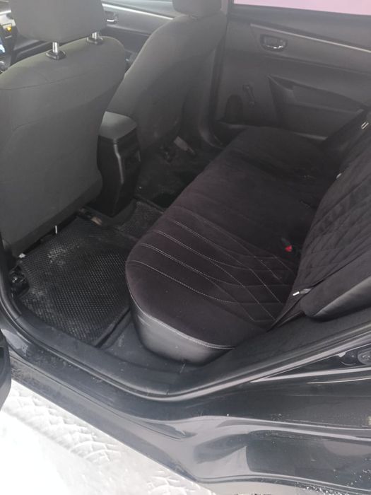 Продам машину Тойота Королла