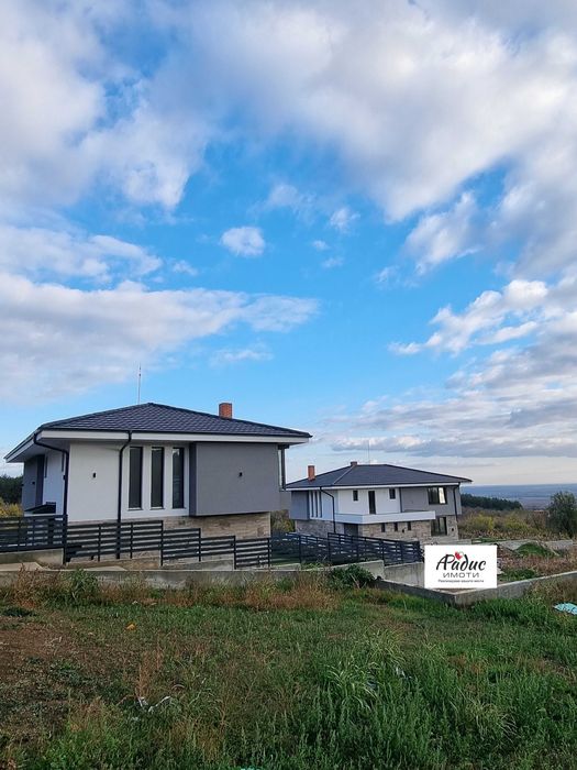 Продава се Къща в Стара Загора, Студентско градче - 285 кв.м за 1200 €/кв.м - Снимка #4