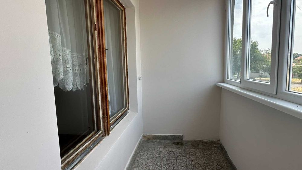 Продава се Тристаен апартамент в Карлово - 108 кв.м за 973 €/кв.м - Снимка #5